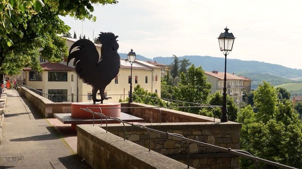 Full-Day Tour of Chianti by Vespa with Lunch from Siena