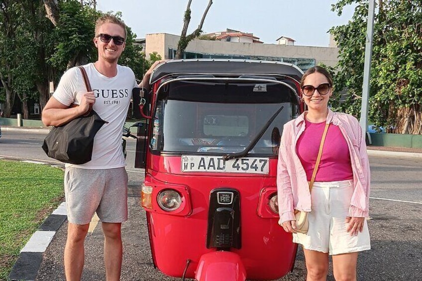 Colombo City Tour by Tuk Tuk Morning OR Evening - All Inclusive