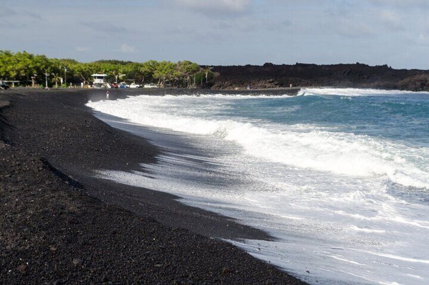 Hilo Shore Excursion: Volcano Safari Lava Caves, Falls & Highlights Small Group