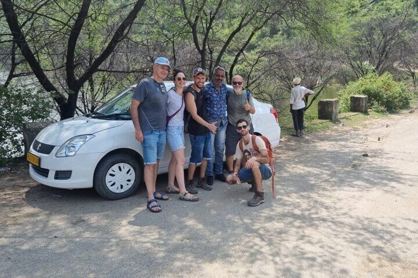Udaipur sightseeing by tuk tuk or car