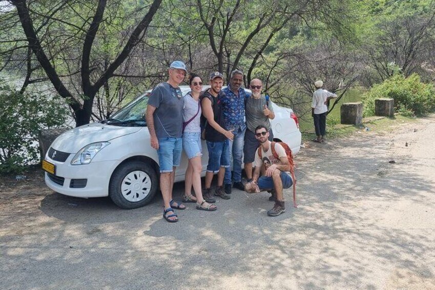 Udaipur sightseeing by tuk tuk or car