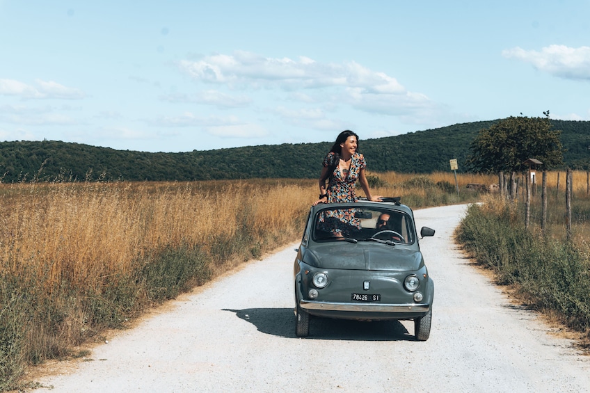 Vintage Fiat 500 Tuscany Drive with Winery Lunch