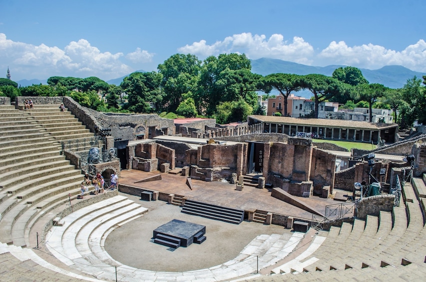 Pompeii, Amalfi Coast and Sorrento Day Trip from Rome