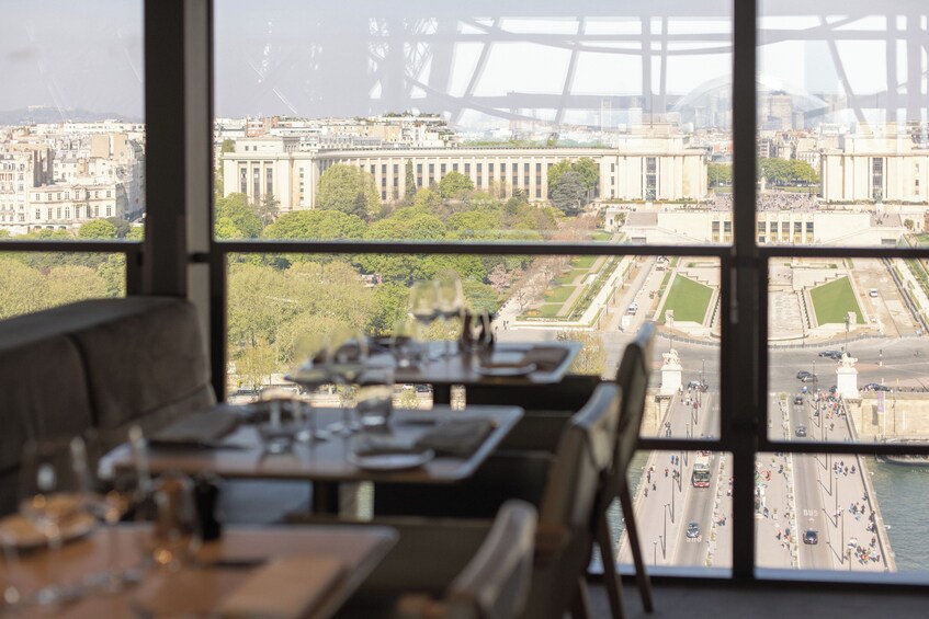 Lunch at the Eiffel Tower: Madame Brasserie Restaurant