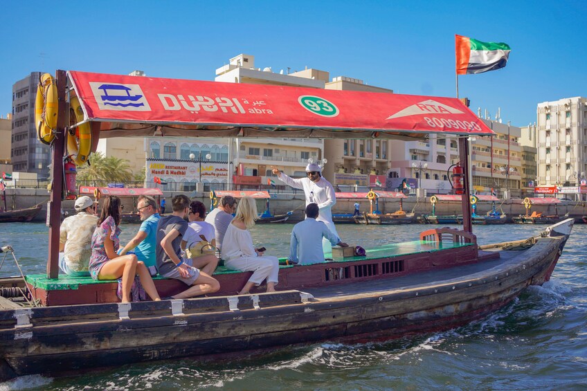 Dubai: Guided Walking Tour, Creek, Souks & Street Food