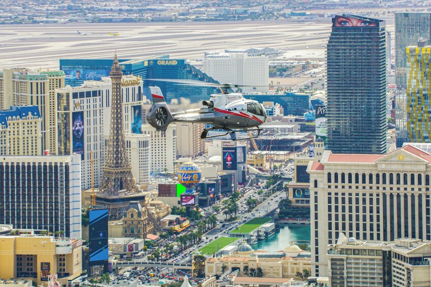 Grand Canyon & Las Vegas Strip Helicopter Tour with Landing