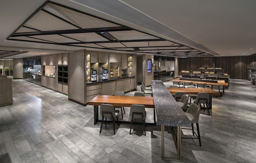 Plaza Premium Lounge at Hong Kong International Airport (HKG)