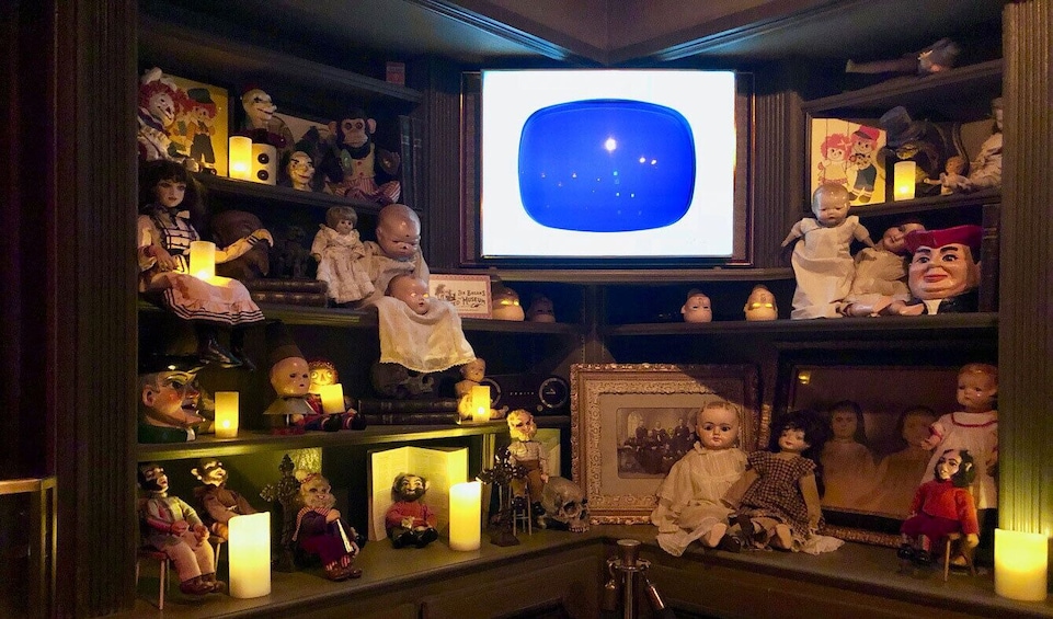 Cool Ghost Museum
