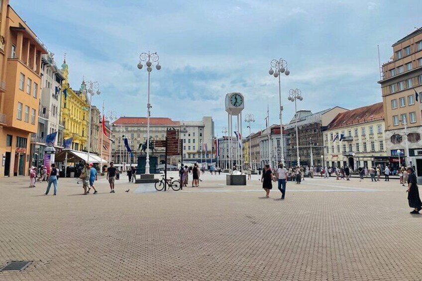 Zagreb Small Group Walking Tour with Funicular Ride & WW2 Tunnels