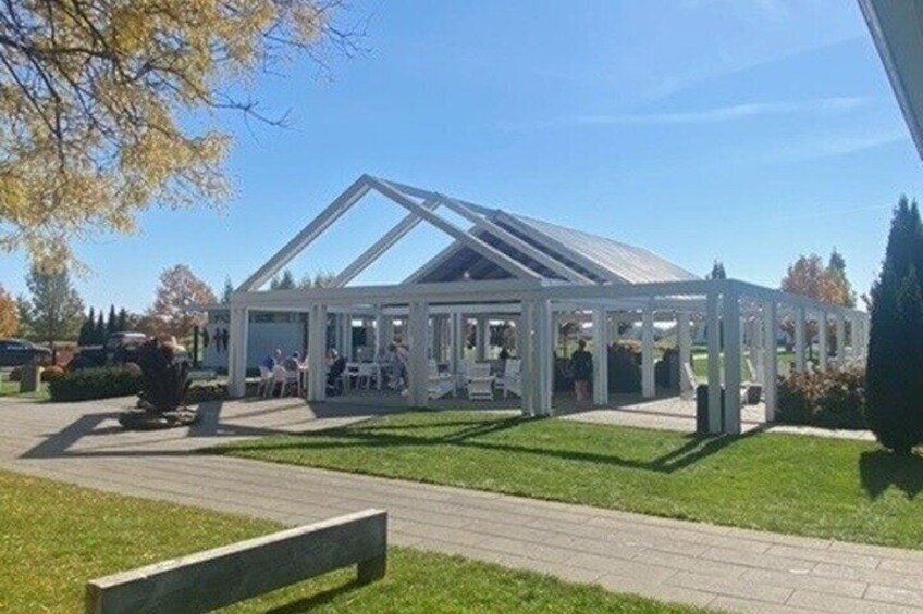 Niagara Bench: A Wine Journey to Ontario’s Best Kept Secrets