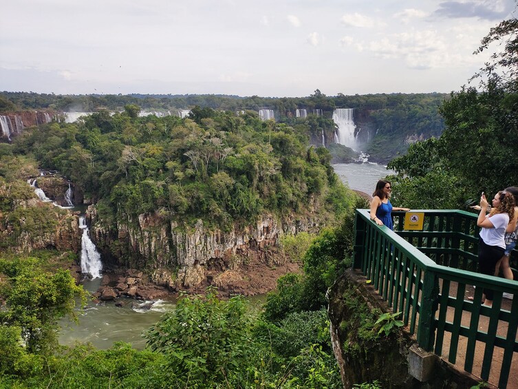Iguassu Falls Full-Day Tour: Brazil & Argentina sides