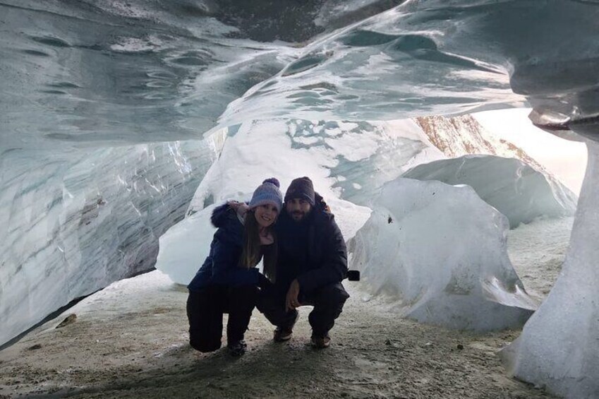  Small group Trekking to Vinciguerra Glacier and Témpanos Lagoon 