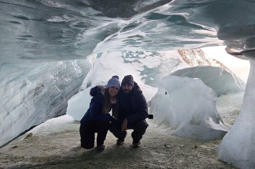 Small group Trekking to Vinciguerra Glacier and Témpanos Lagoon