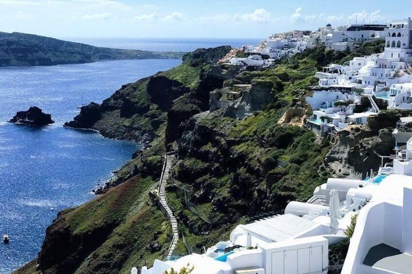 Oia group tour
