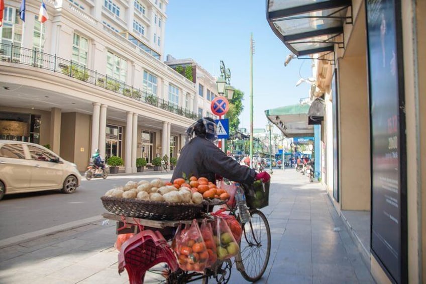 Private Evening Cyclo Tour with Water Puppet Show