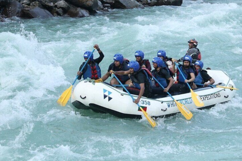 Full Day Rafting in Rishikesh - 35 Km.