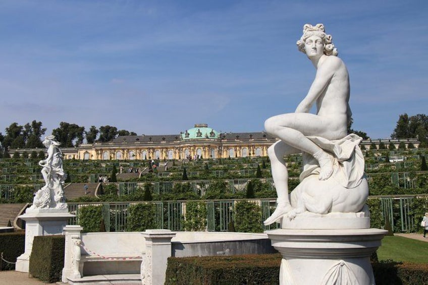 Potsdam Private Sightseeing Tour with vehicle and Photographer Guide