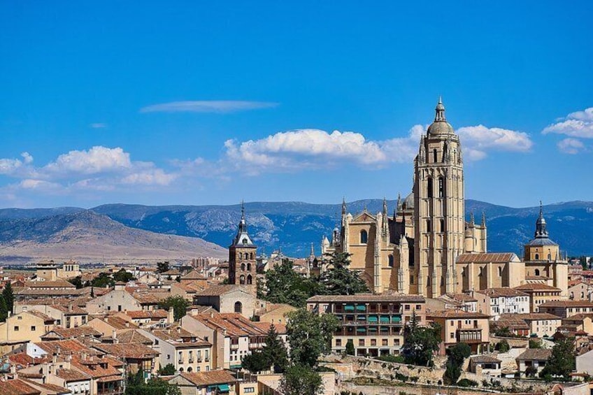Segovia Private Walking Tour with Professional Guide