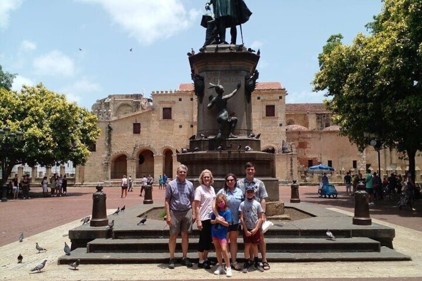 Colonial Santo Domingo and hidden natural beauties City Tour