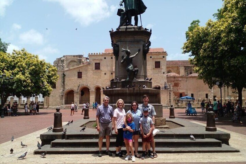 Colonial Santo Domingo and hidden natural beauties City Tour