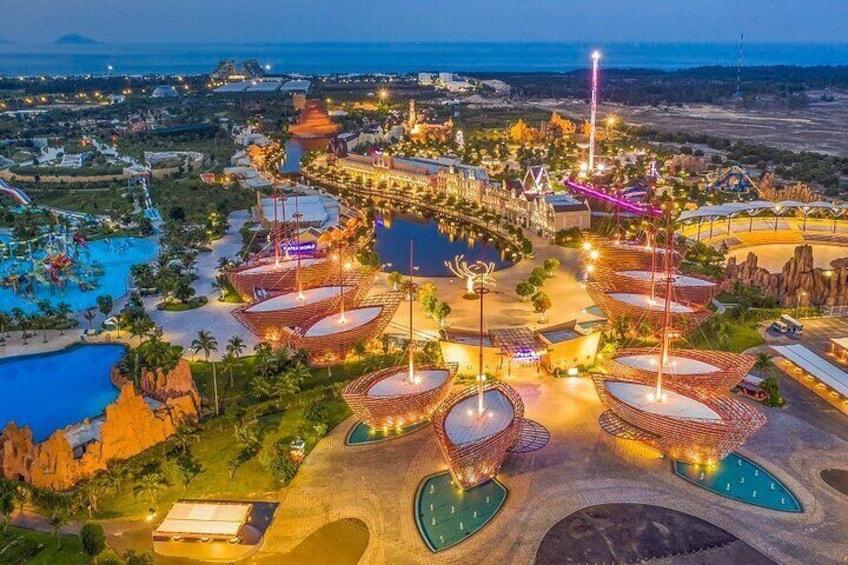 Vinwonder Amusement Park Full-Day Tour with River Safari from Da Nang