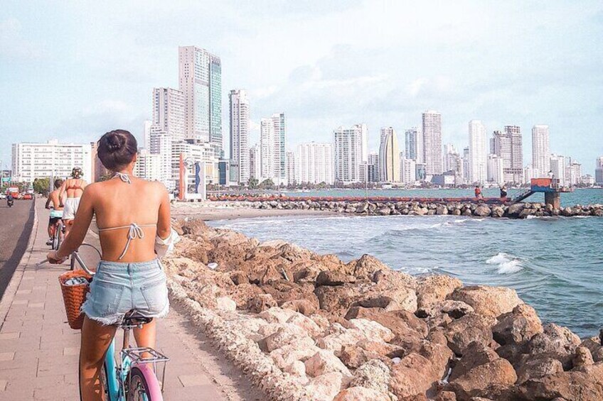 Walled City + San Felipe Castle + Optional Popa Convent Cartagena City Tour 6-8H