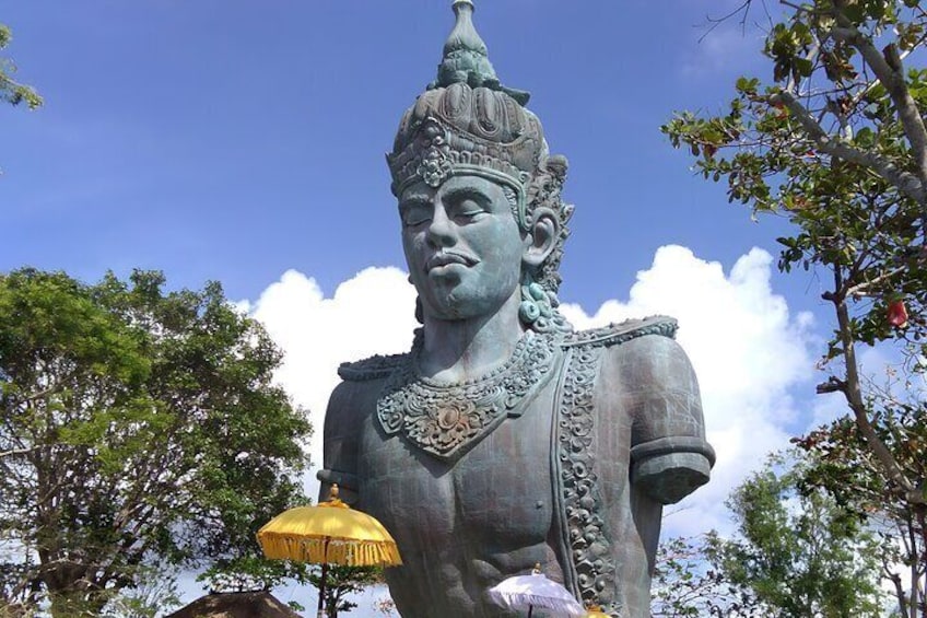 Bali Full-Day Uluwatu Sunset Tour, Kecak Dance, Seafood Dinner10