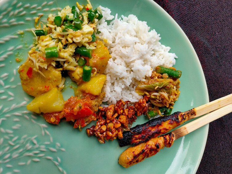 Cycling Tour with Balinese Buffet Lunch