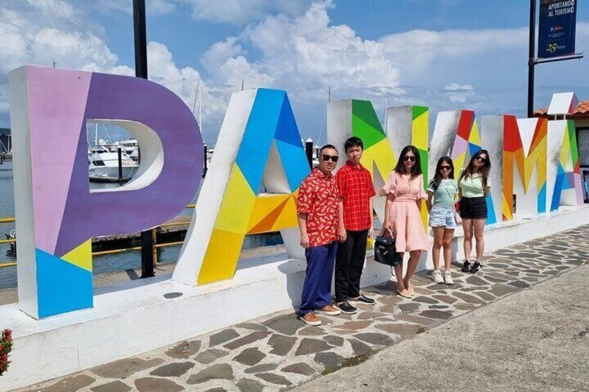 Private Tour of the Historic Center of Panama and Canal