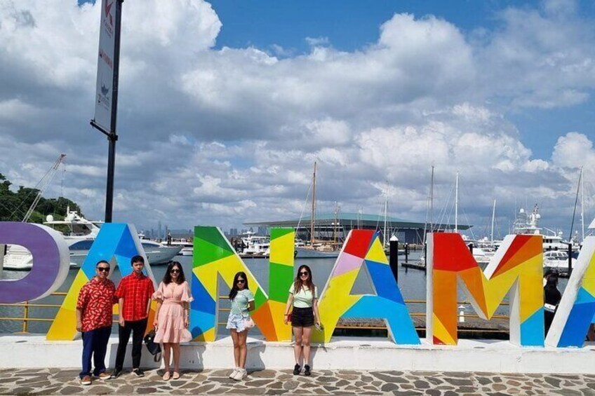 Private Tour of the Historic Center of Panama and Canal