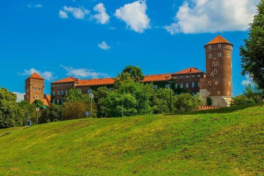 Krakow Skip The Line Wawel Castle and Cathedral Private Guided Tour