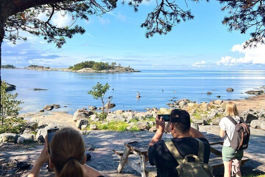 Archipelago Excursion from Helsinki with Lunch and Transportation