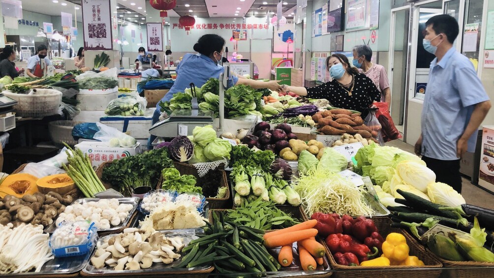 Private Wet Market Tour & Chinese Cooking Course