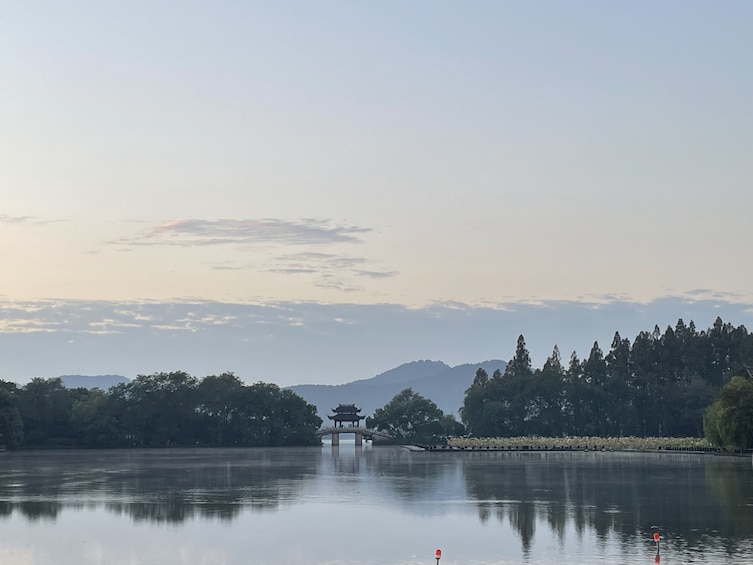 Private Hangzhou Day Trip from Shanghai with West Lake Cruise