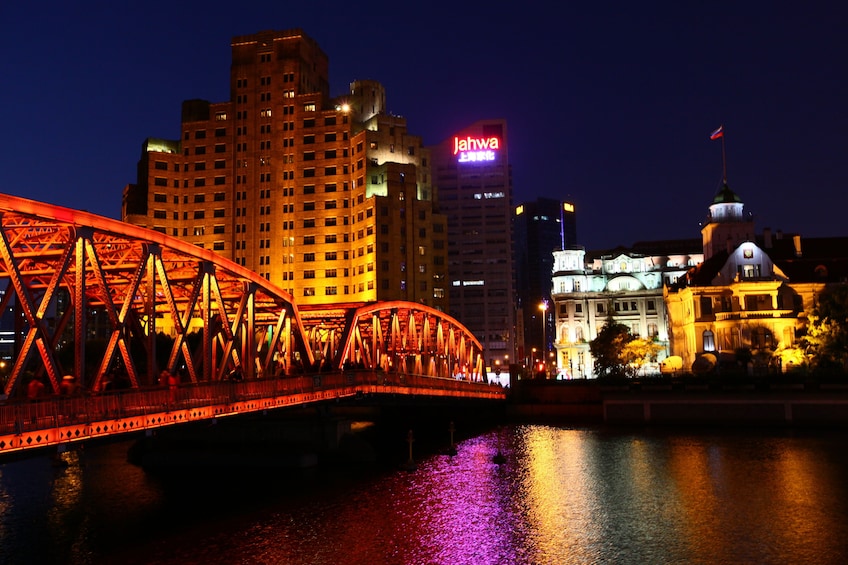 Private Evening City Lights & Huangpu River Cruise