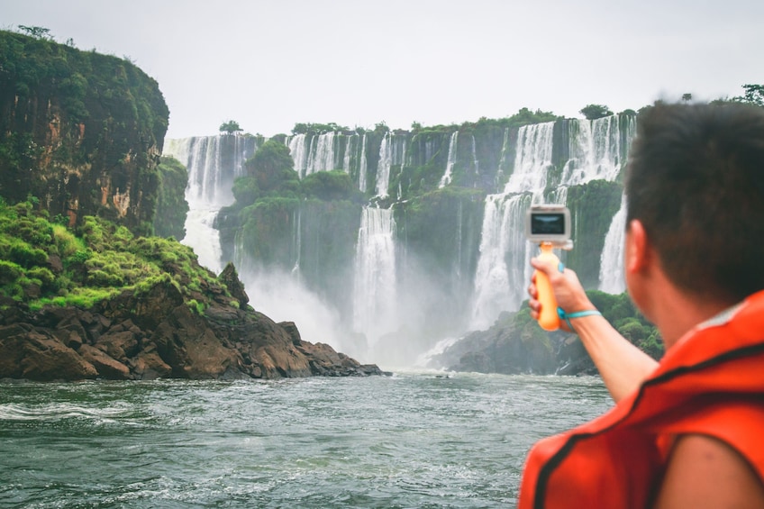 Iguazú Falls Private Tour Argentine Side With Navigation Option