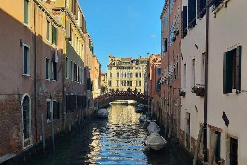 Venice Small Group Walking Tour of Most-Famous Sites &Attractions