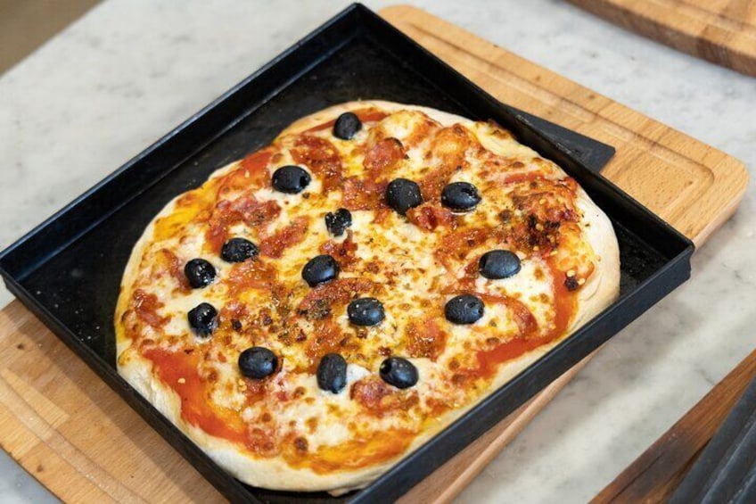 Cooking Class in the Heart of Rome: Pizza and Tiramisu Making