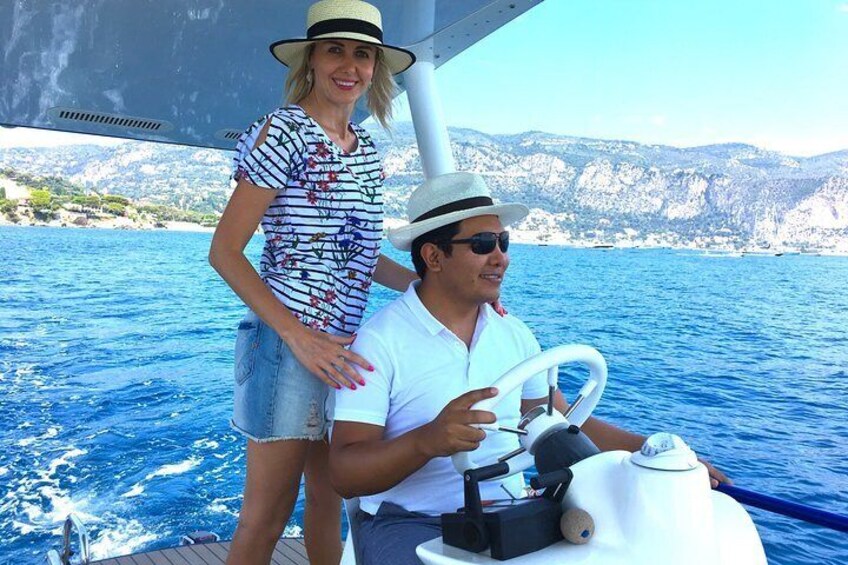 Romantic Private Tour for 2 plus guide on your own Solar Powered Boat