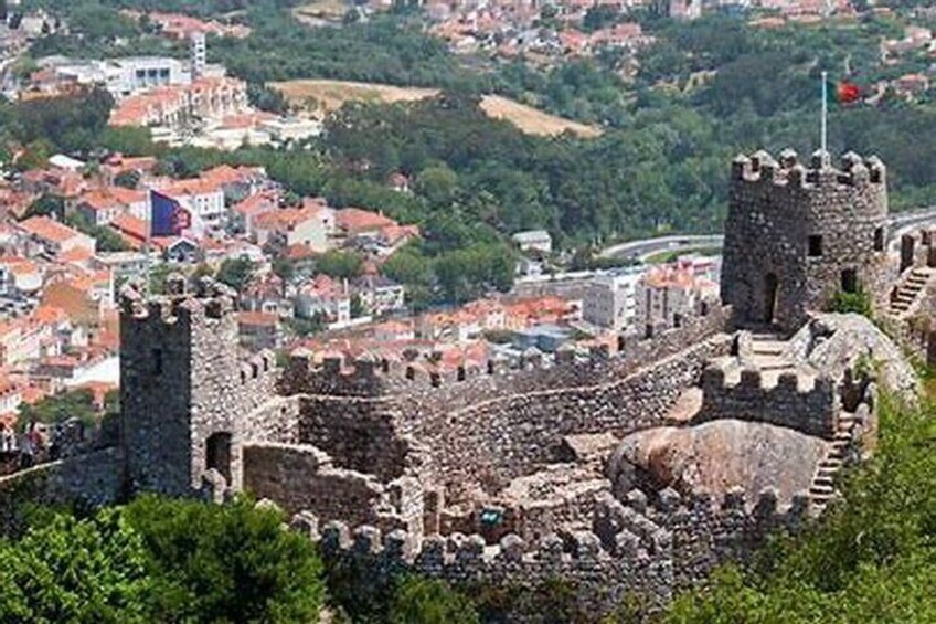 Private tour to Sintra, Pena Palace and Moorish Castle, full day