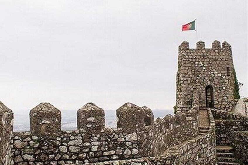 Private tour to Sintra, Pena Palace and Moorish Castle, full day