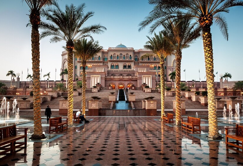 Abu Dhabi full day tour with lunch from Dubai - Gray Line
