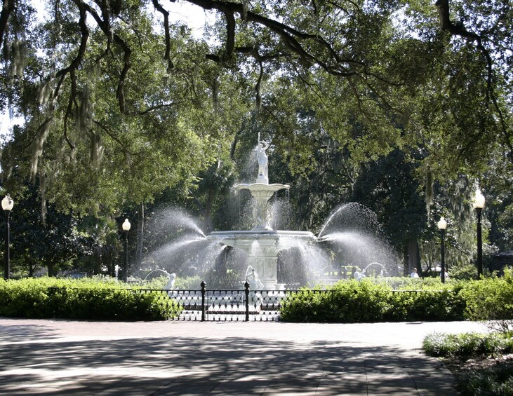 Explore Savannah Trolley Tour W/ Unlimited Shuttle Service
