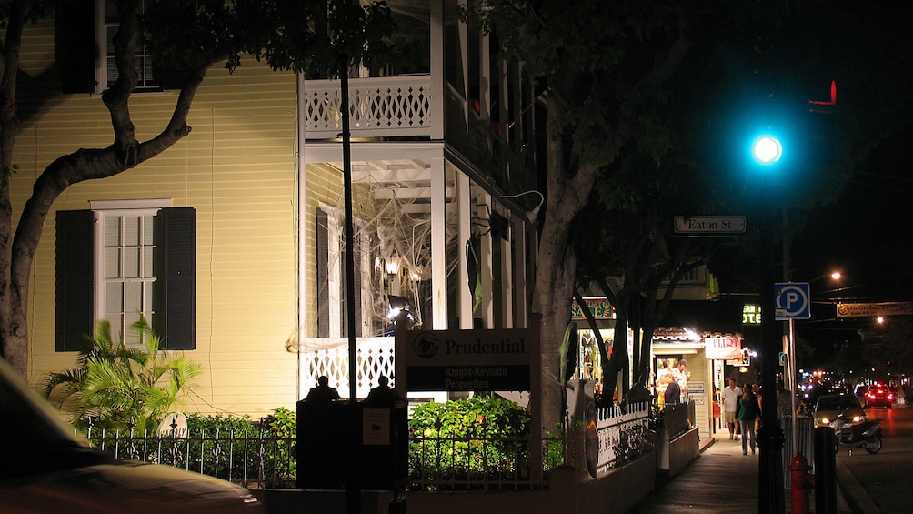 Key West Haunted Tour : Ghosts & Gravestones