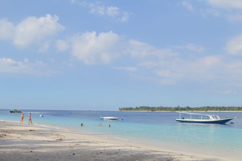 Overnight Trawangan Island Excursion