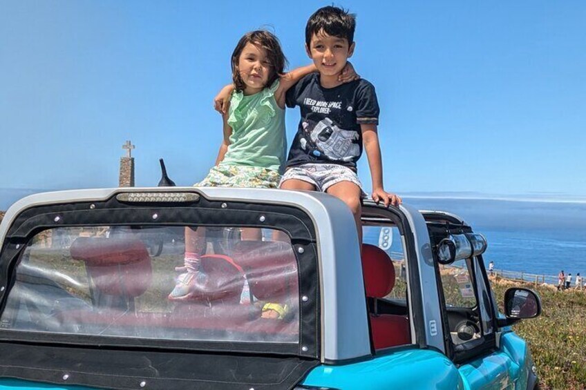 Private Half-Day Tour by Classic Car or Electric jeep in Sintra