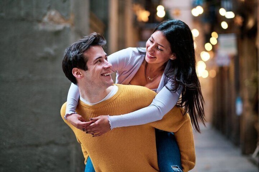 Incredible Walking Tour For Couples in Romantic Victoria