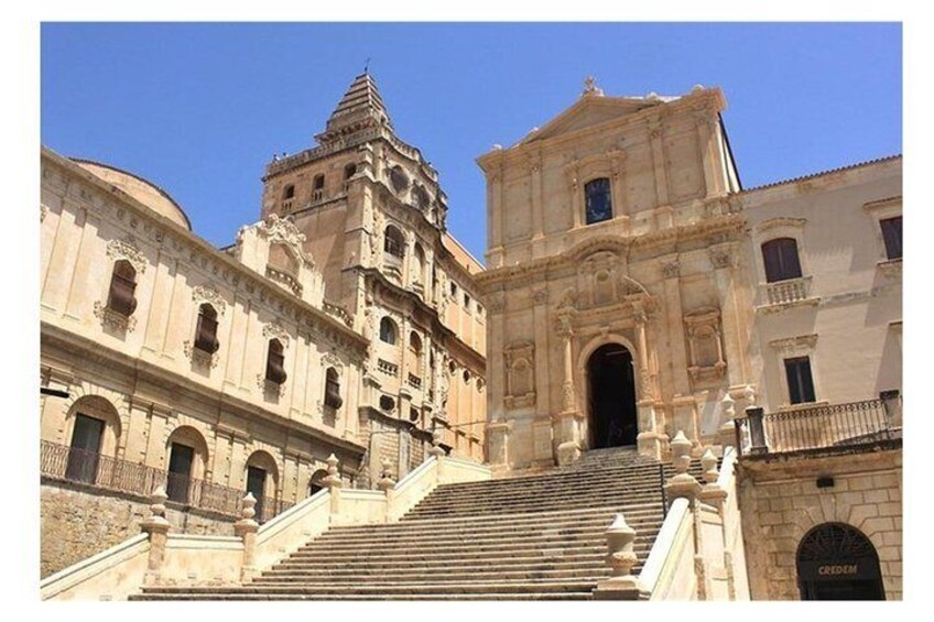 Private Day Tour to Syracuse and Noto