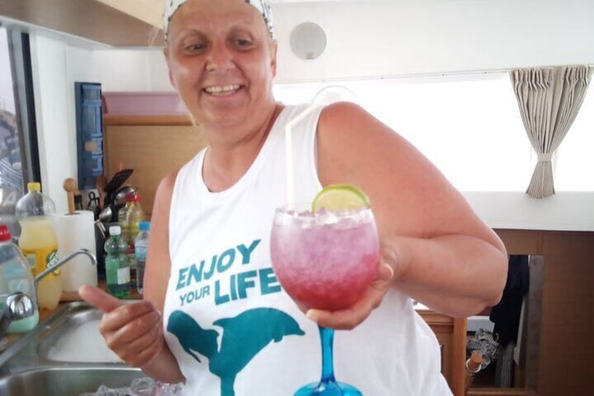 Mallorca Catamaran Small Group Cruise with Tapas