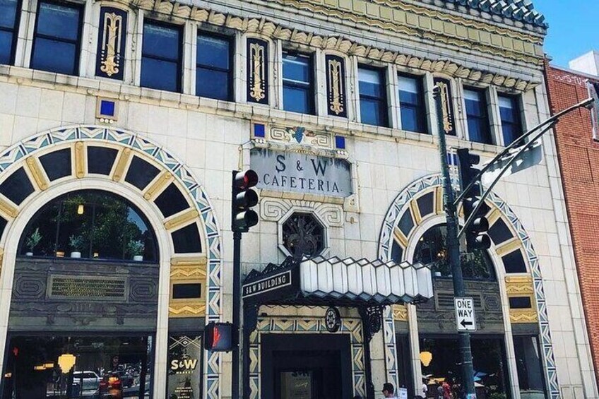 Downtown Asheville Tip-Based Sightseeing Walking Tour